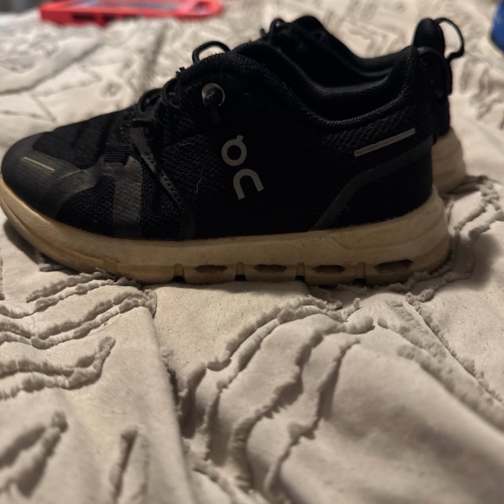 On Running Kids Black and Cream Sneakers